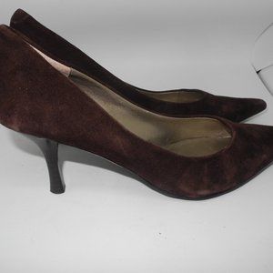 Nine West - Pointed-toe Suede pumps